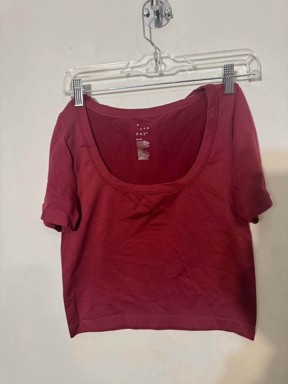 A New Day Women's Seamless Scoop Neck Crop Top Red Size Medium